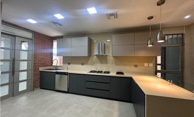 Venta casa en Villa Campestre conjunto cerrado lujo