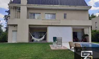 Casa en venta de 4 dormitorios c/ cochera en Principado