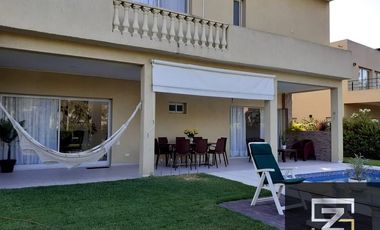 Casa en venta de 4 dormitorios c/ cochera en Principado