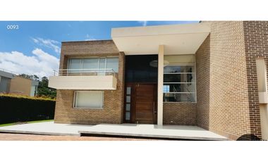 ESPECTACULAR CASA CAMPESTRE DE LUJO APOSENTOS