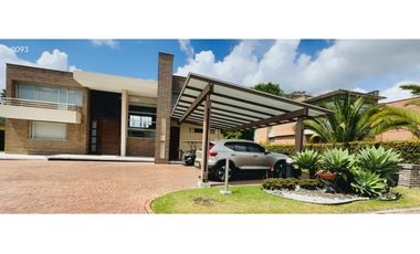 ESPECTACULAR CASA CAMPESTRE DE LUJO APOSENTOS