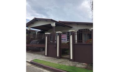 VENTA DE CASA EN VILLA ZAITA