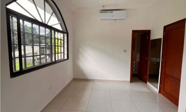 ¡¡SE VENDE !! LUJOSA CASA LLANO DE CURUNDU ,ALBROOK