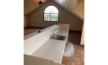 ¡¡SE VENDE !! LUJOSA CASA LLANO DE CURUNDU ,ALBROOK