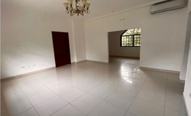 ¡¡SE VENDE !! LUJOSA CASA LLANO DE CURUNDU ,ALBROOK