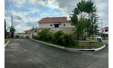 ¡SE VENDE !  CASA EN ALTOS DE PANAMA, Bosques De Las Cibeles