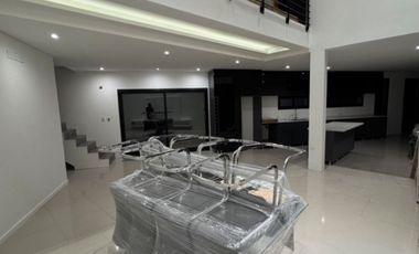 Casa en alquiler Santo Domingo Canning a Estrenar