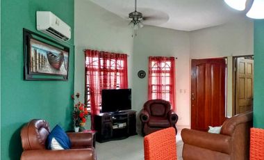 Vendo o alquilo espectacular apartamento en David. Céntrico y seguro