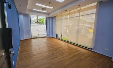 Se Vende OfiBodega en Costa Del Este