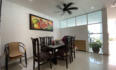 CASA EN VENTA  SANTA MARTA