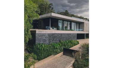 VENTA CASA SANTA CATALINA, POBLADO, MEDELLN