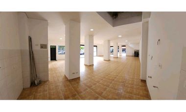Local comercial esquinero en arriendo calasanz santa lucia