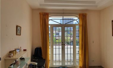 VENTA CASA AMOBLADA HATO PINTADO