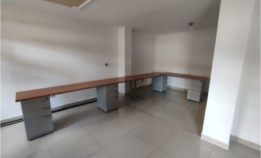 CASA LOCAL COMERCIAL SECTOR ESTADIO CERCA ÉXITO COLOMBIA