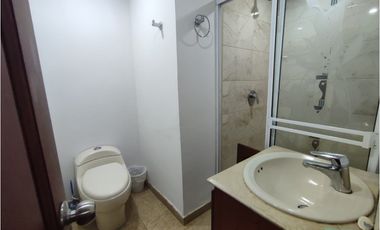 CASA LOCAL COMERCIAL SECTOR ESTADIO CERCA ÉXITO COLOMBIA