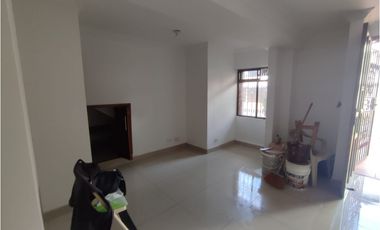 CASA LOCAL COMERCIAL SECTOR ESTADIO CERCA ÉXITO COLOMBIA