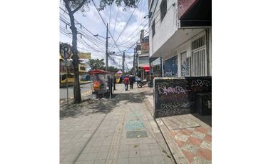 ARRIENDO LOCAL EN KENNEDY CENTRAL