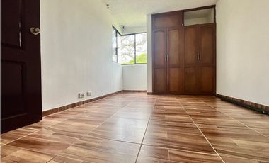 Excelente apartamento en Ciudad Jardin , Piso 3