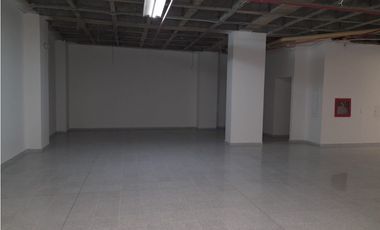 BODEGA CALDAS A DOS CUADRAS DEL PARQUE