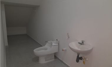 BODEGA CALDAS A DOS CUADRAS DEL PARQUE