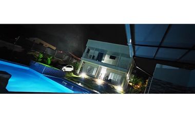 VENTA CASA CAMPESTRE LAGO CALIMA