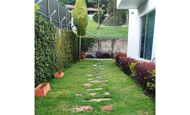 VENTA CASA CAMPESTRE LAGO CALIMA
