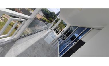 VENTA CASA CAMPESTRE LAGO CALIMA