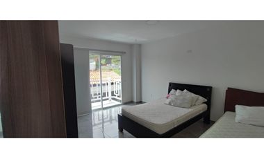 VENTA CASA CAMPESTRE LAGO CALIMA