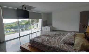 VENTA CASA CAMPESTRE LAGO CALIMA