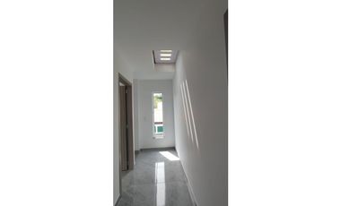 VENTA CASA CAMPESTRE LAGO CALIMA