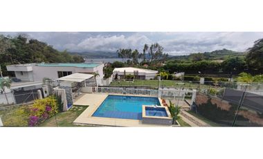 VENTA CASA CAMPESTRE LAGO CALIMA