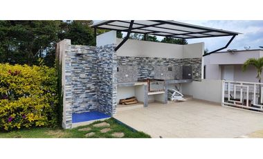 VENTA CASA CAMPESTRE LAGO CALIMA