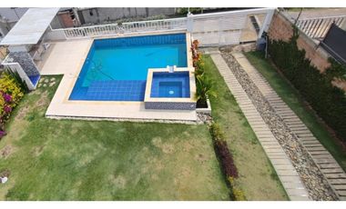 VENTA CASA CAMPESTRE LAGO CALIMA