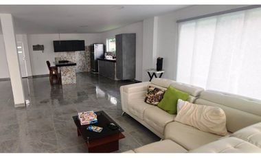 VENTA CASA CAMPESTRE LAGO CALIMA