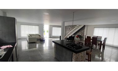 VENTA CASA CAMPESTRE LAGO CALIMA