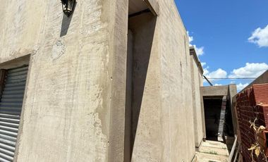 VENDE casa quinta a terminar 10x40 Barrio San Andres