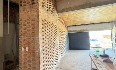 VENDE casa quinta a terminar 10x40 Barrio San Andres