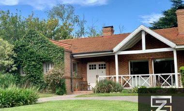 Casa en venta de 3 dormitorios c/ cochera en El Rodal