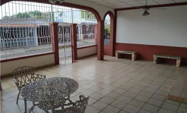Se vende casa en Urbanización Santa María, Betania.