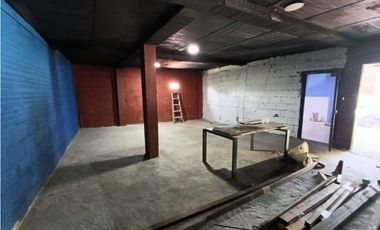 LOCAL ROBLEDO CERCA UNIVERSIDAD SANTO TOMS