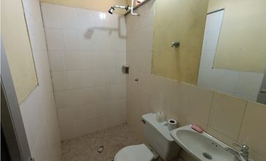 LOCAL ROBLEDO CERCA UNIVERSIDAD SANTO TOMS