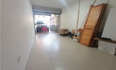 LOCAL CALASANZ CERCA COLEGIO FERRINI