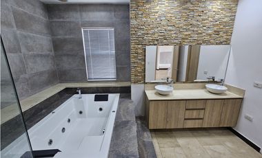 Casa de Playa Independiente en Venta Salgar Pradomar Puerto colombia