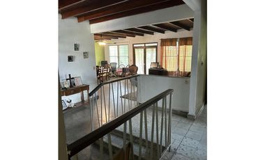 Se vende casa en Los ngeles, Betania