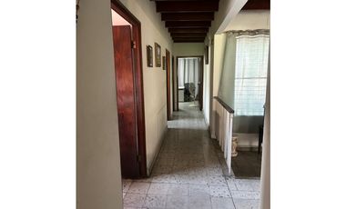 Se vende casa en Los ngeles, Betania
