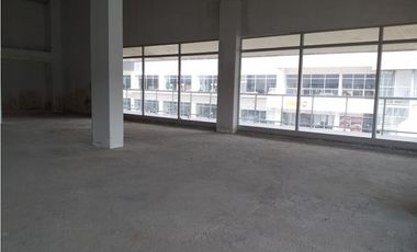 Se Alquila Local Comercial en Costa Sur