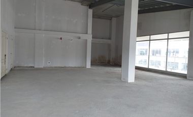 Se Alquila Local Comercial en Costa Sur