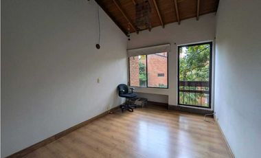 ☘CASA IDEAL PARA REMODELAR EXCLUSIVA UNIDAD EN EL CAMPESTRE