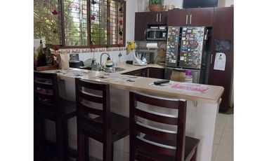 Se Vende Casa con Local en Villa Zaita