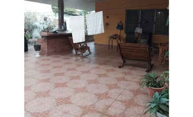 Se Vende Casa con Local en Villa Zaita